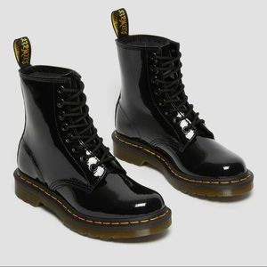 Dr. Marten 1460 WOMEN'S PATENT LEATHER BOOTS